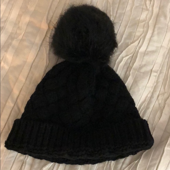 J.Crew Pom Beanie - Picture 1 of 2